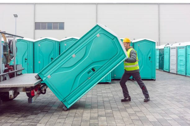 Best Luxury portable toilet rental  in Holdenville, OK